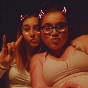 Meet your Posher, Camille